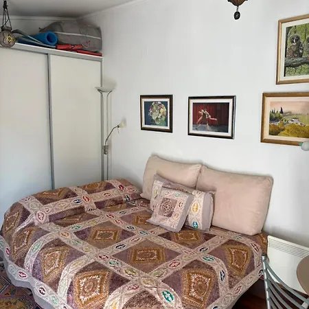 Emela & Ejla Apartman *